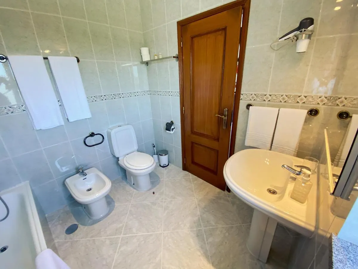 Отель Casa Grilo Сагреш 2*,